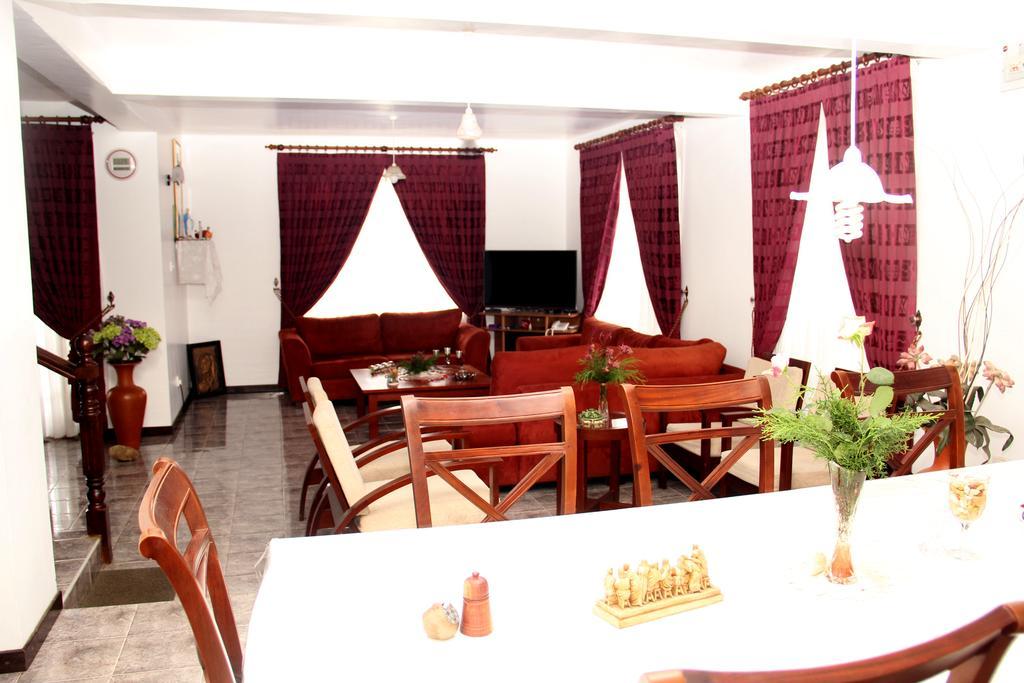 Perera Homestay *