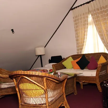 Perera Homestay Nuwara Eliya Exterior foto